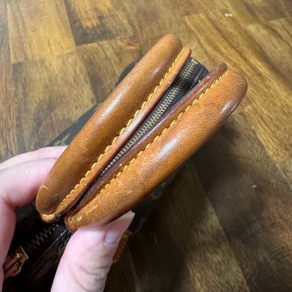 Louis Vuitton Mini Speedy - Picture 11 of 13